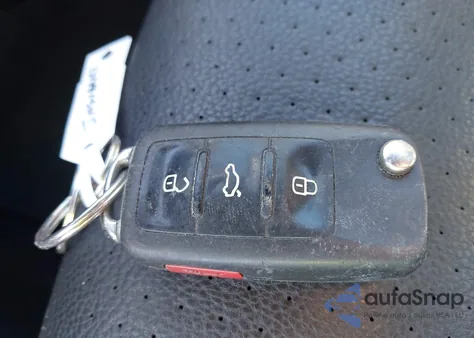 2016 Volkswagen Tiguan R-Line из США, поврежденный, VIN WVGBV7AX8GW072064